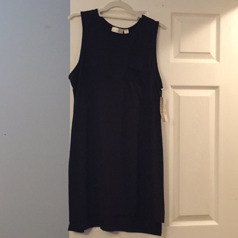 Dress - Picture 2 of 5